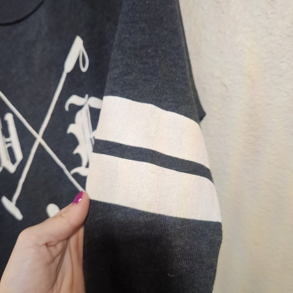 Wildfox Long Sleeve Tshirt Size Medium - Picture 5 of 8